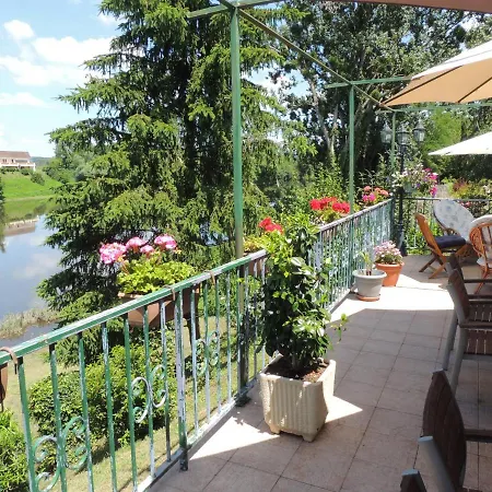 Le Jardin Des Cygnes 3*