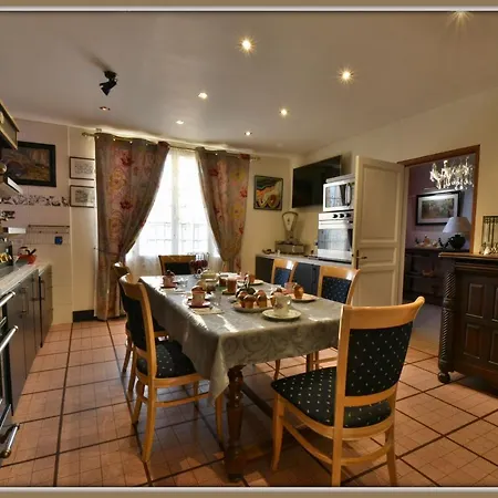 Le Jardin Des Cygnes Bed & Breakfast